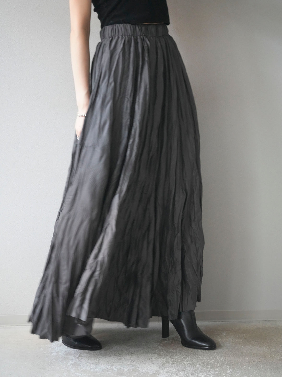 [予約]ワッシャープリーツロングスカート/charcoal