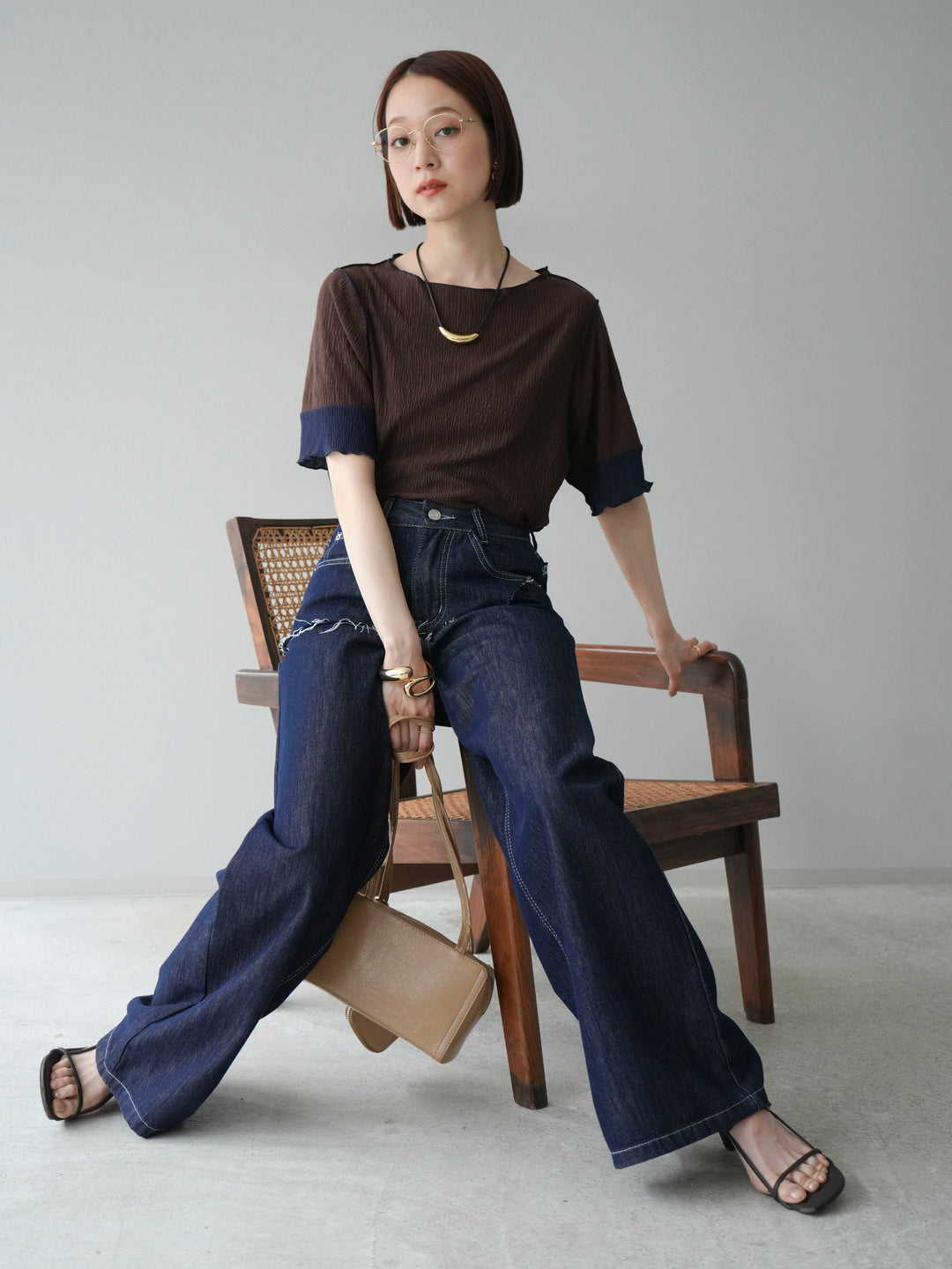 [SET] 百褶同色船領套頭衫 + 臀部設計牛仔褲（2 件組）