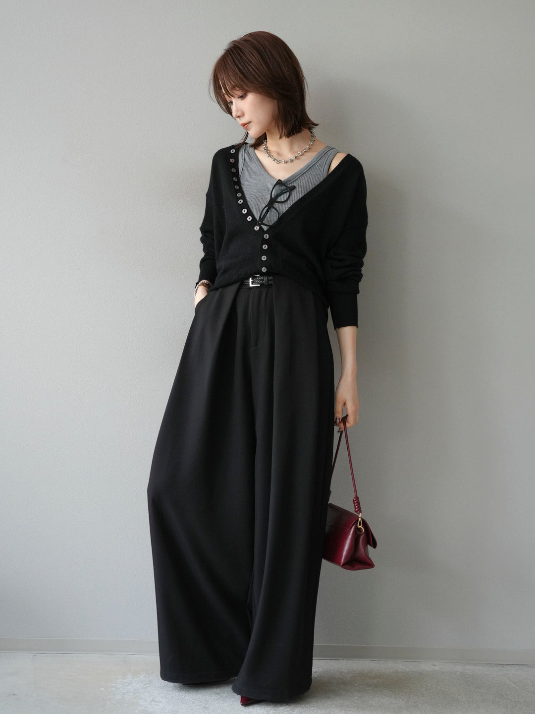 [SET]デザインボタンニットカーディガン＆タンクトップSET+ベルトループデザインワイドパンツ(2set)