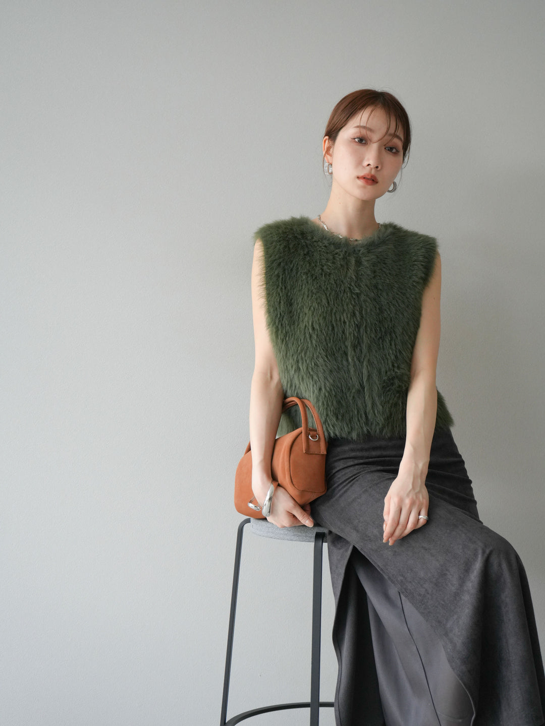 [予約]ミンクライク前後2WAYショートジレ/カーキ