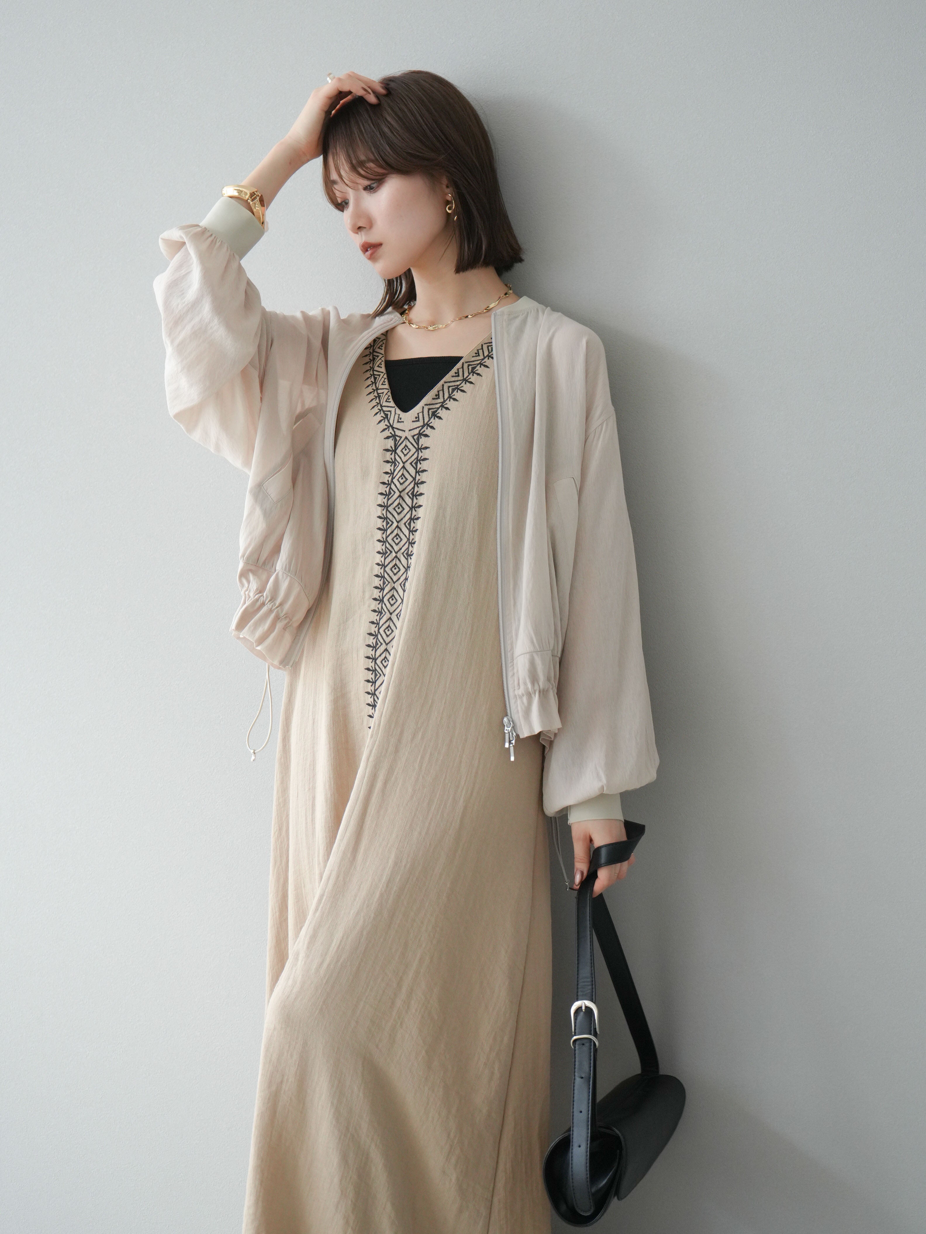 新品 NOBLE ノーブル ウールミルドVネックワンピース Noble（ノーブル）の「《追加》ウールミルドVネックワンピース