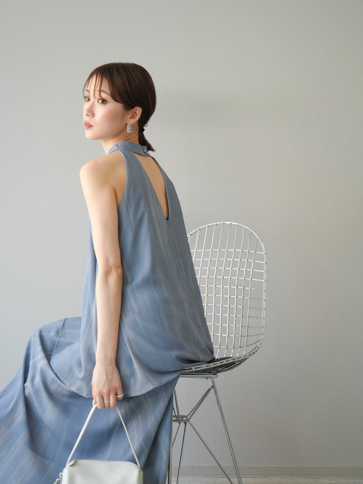 [SET] 細膩花紋V領襯衫＆喇叭裙（2套）