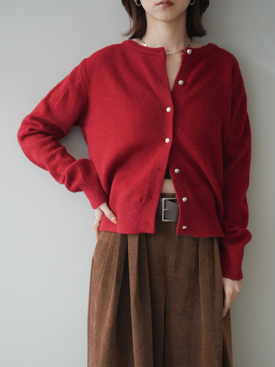 [SET]アンティークボタンニットカーディガン+ベルトデザインループコールテンワイドパンツ(ベルト付き)(2set)