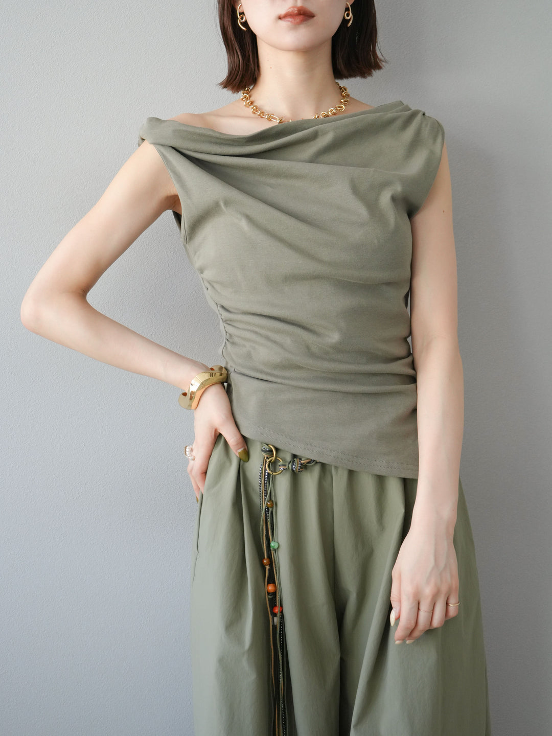 [SET]タックデザイントップス＆ビーズベルト付きパンツSET UP(2set)