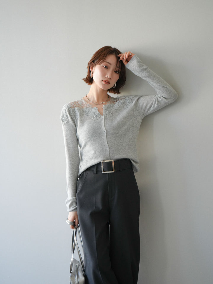 【套裝】肩部蕾絲針織開襟衫+銀色搭扣垂褶闊腿褲（兩件套）