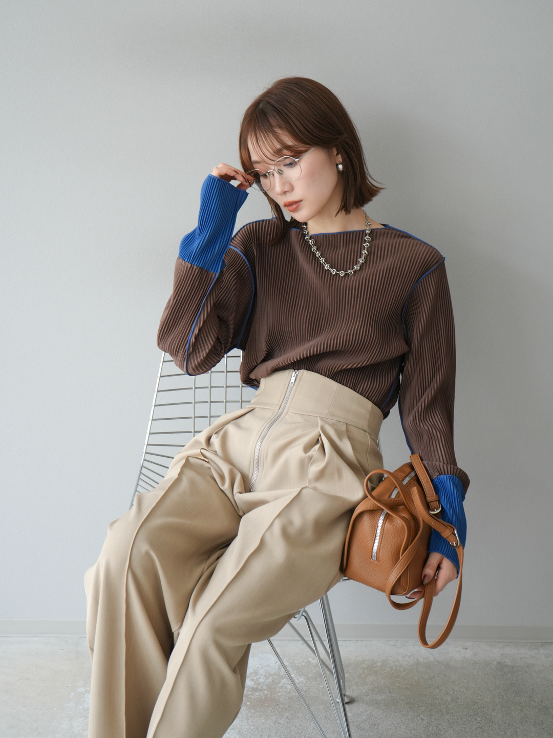 [予約]バイカラープリーツトップス/ブラウン