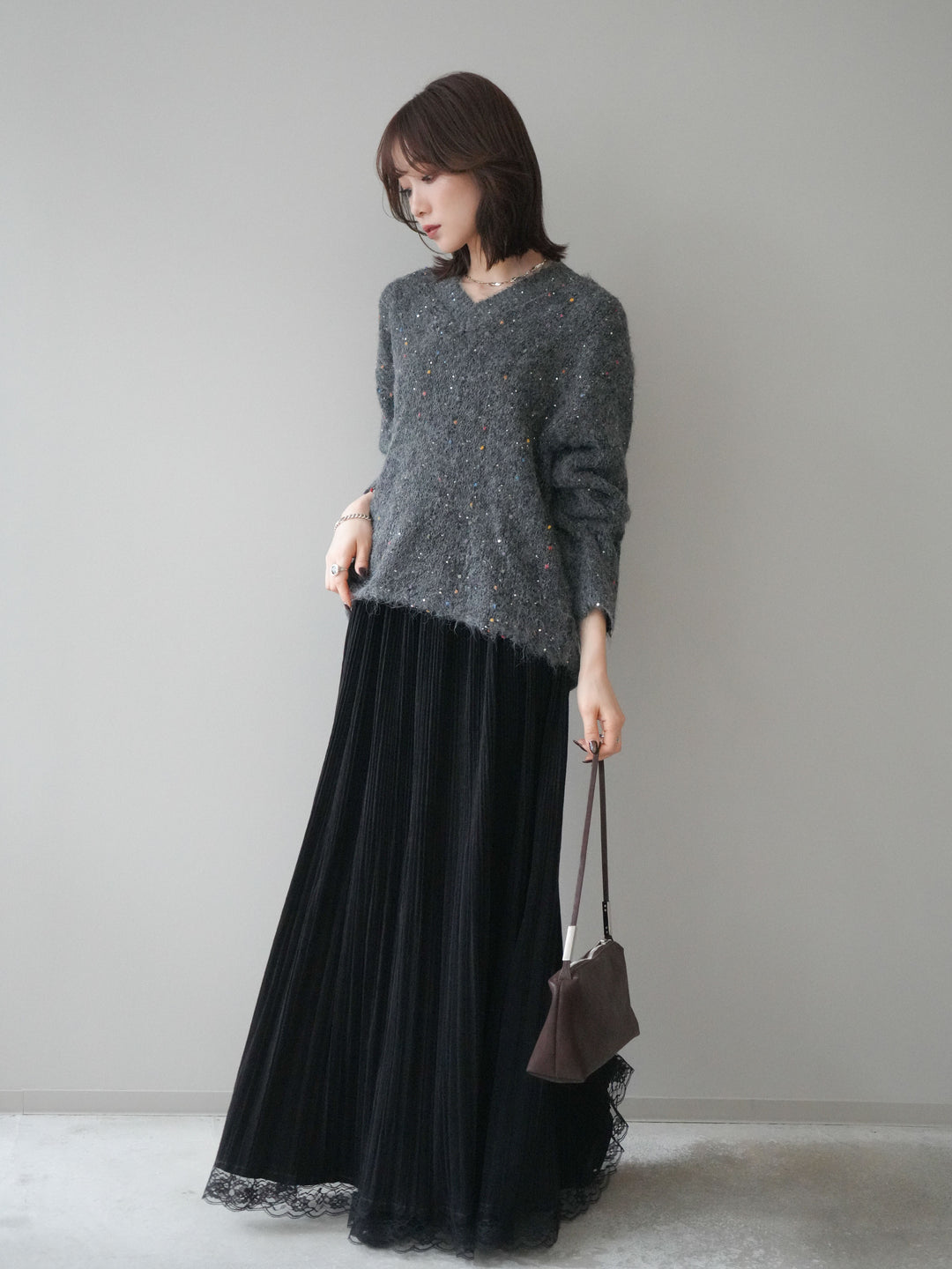 [SET]キャンディースリーブカラーネップスパンコールニットプルオーバー+裾レーススウェードプリーツマキシスカート(2set)