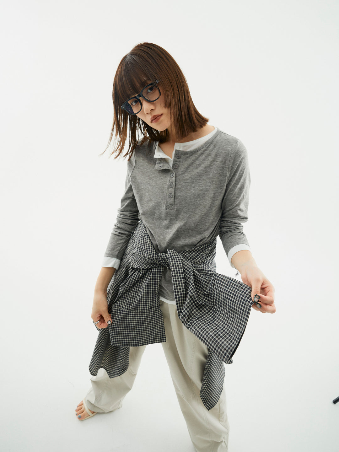 【Allure】[SET]配色レイヤードヘンリーネックトップス+タフタワイドカーブパンツ(2set)