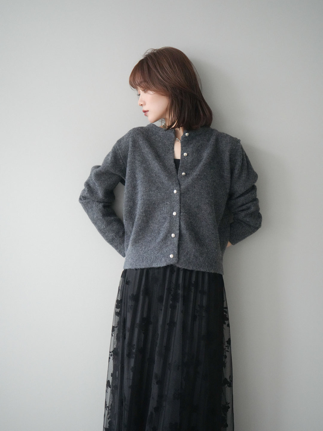 [SET]アンティークボタンニットカーディガン+フラワーフロッキーチュールプリーツスカート(2set)