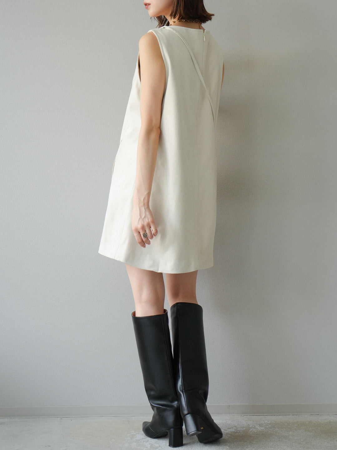 [予約]ショルダーポーチ付スウェードミニワンピース/アイボリー