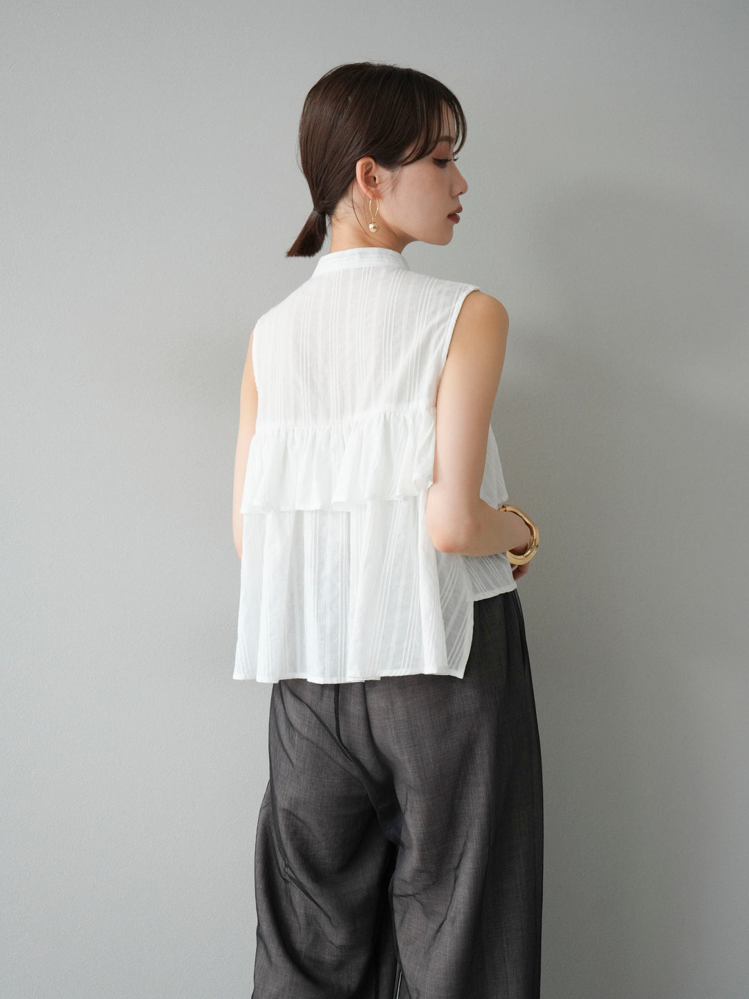 [SET]ドビーストライプアシンメトリーフリルノースリブラウス+コード刺繍チュールレイヤードパンツ+リネンライクイージーワイドパンツ(3set)