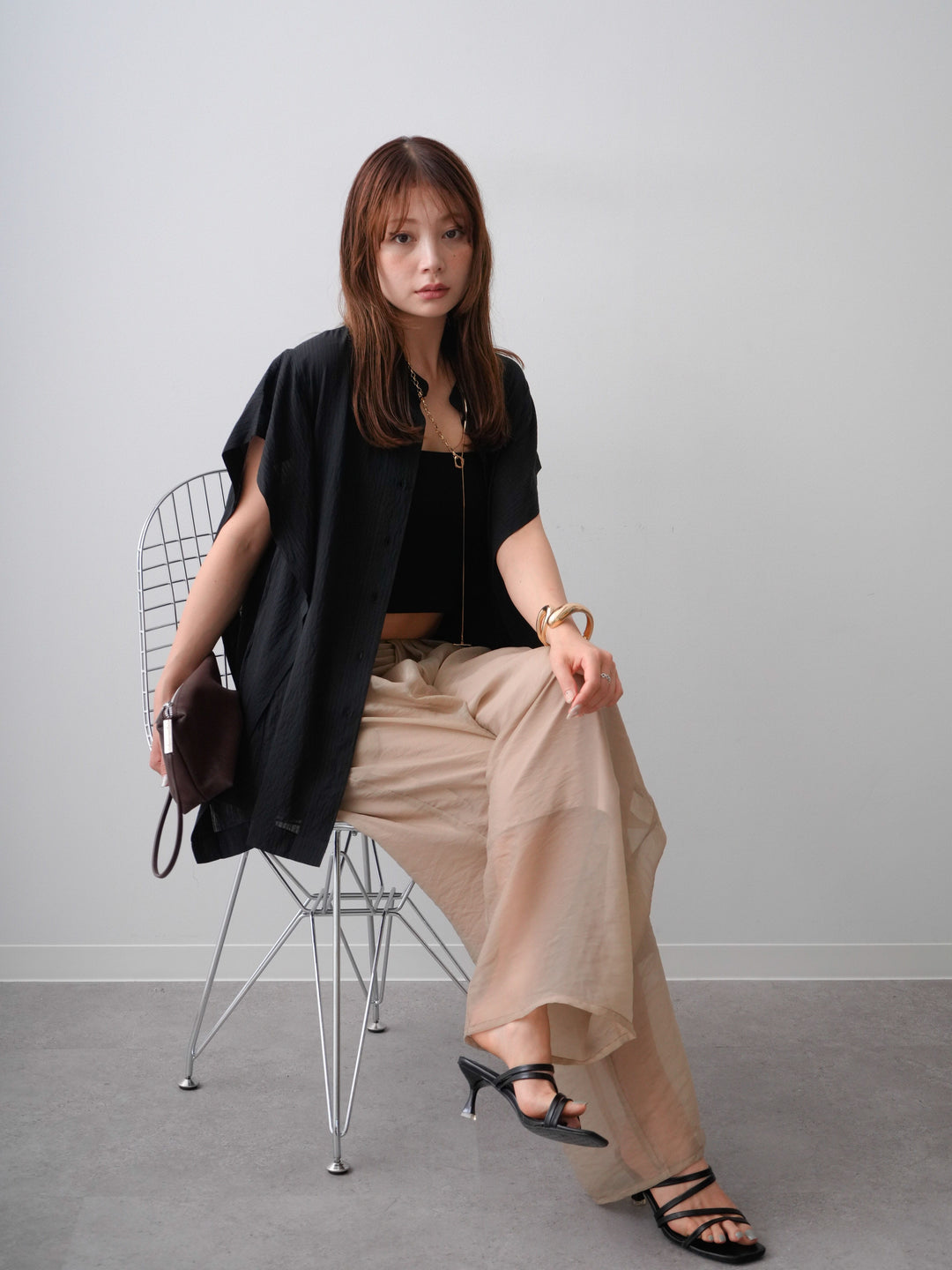 [SET]スクエアショルダーノースリワッシャーブラウス+シアーレイヤードフロントタックイージパンツ(2set)