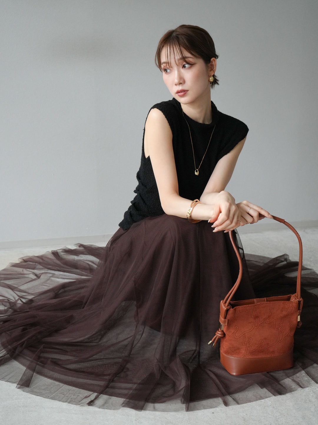 [SET]ブークレアシメニットノースリーブトップス+チュールボリュームスカート(2set)