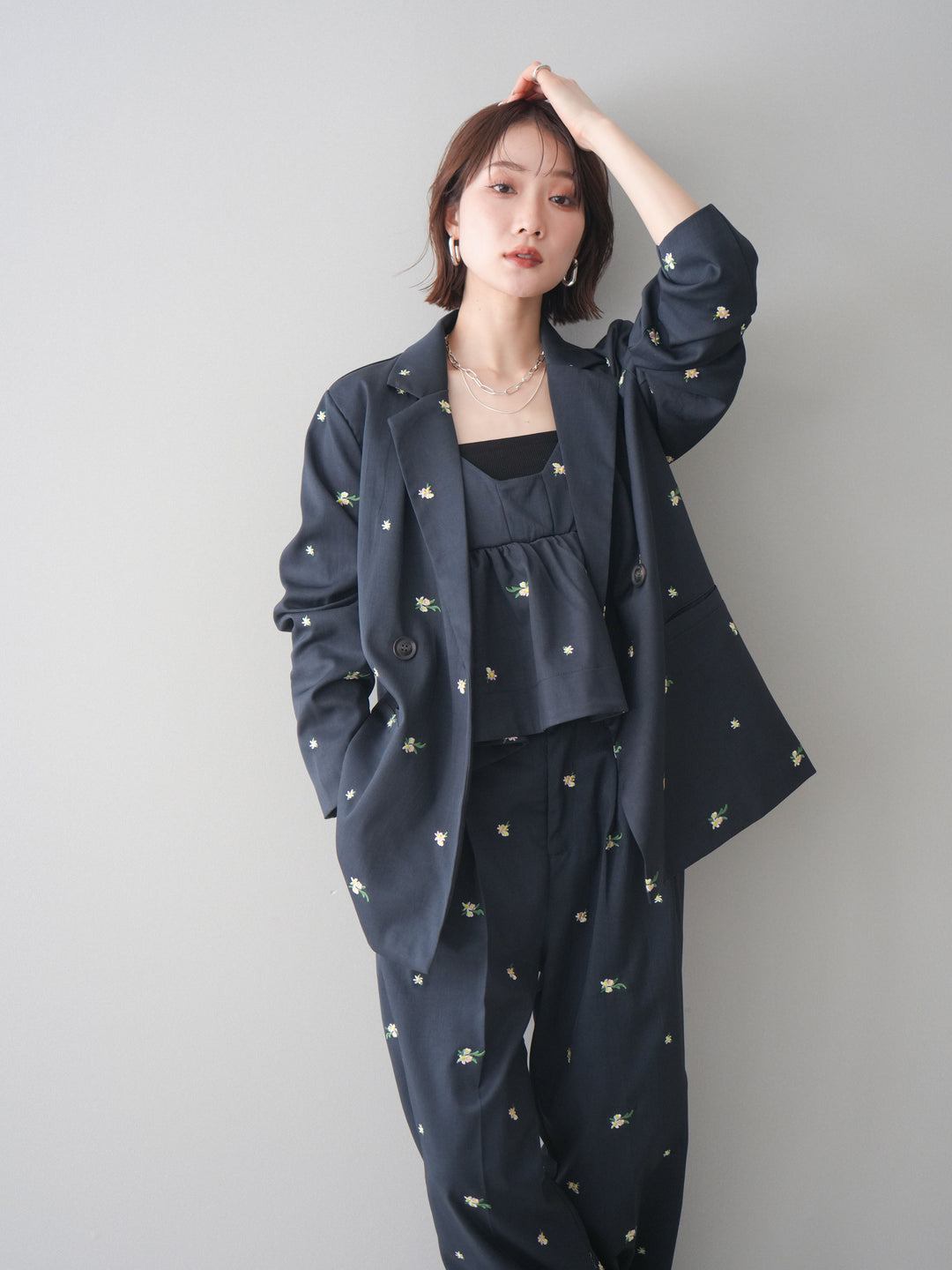 【預購】花卉刺繡修身夾克/海軍藍