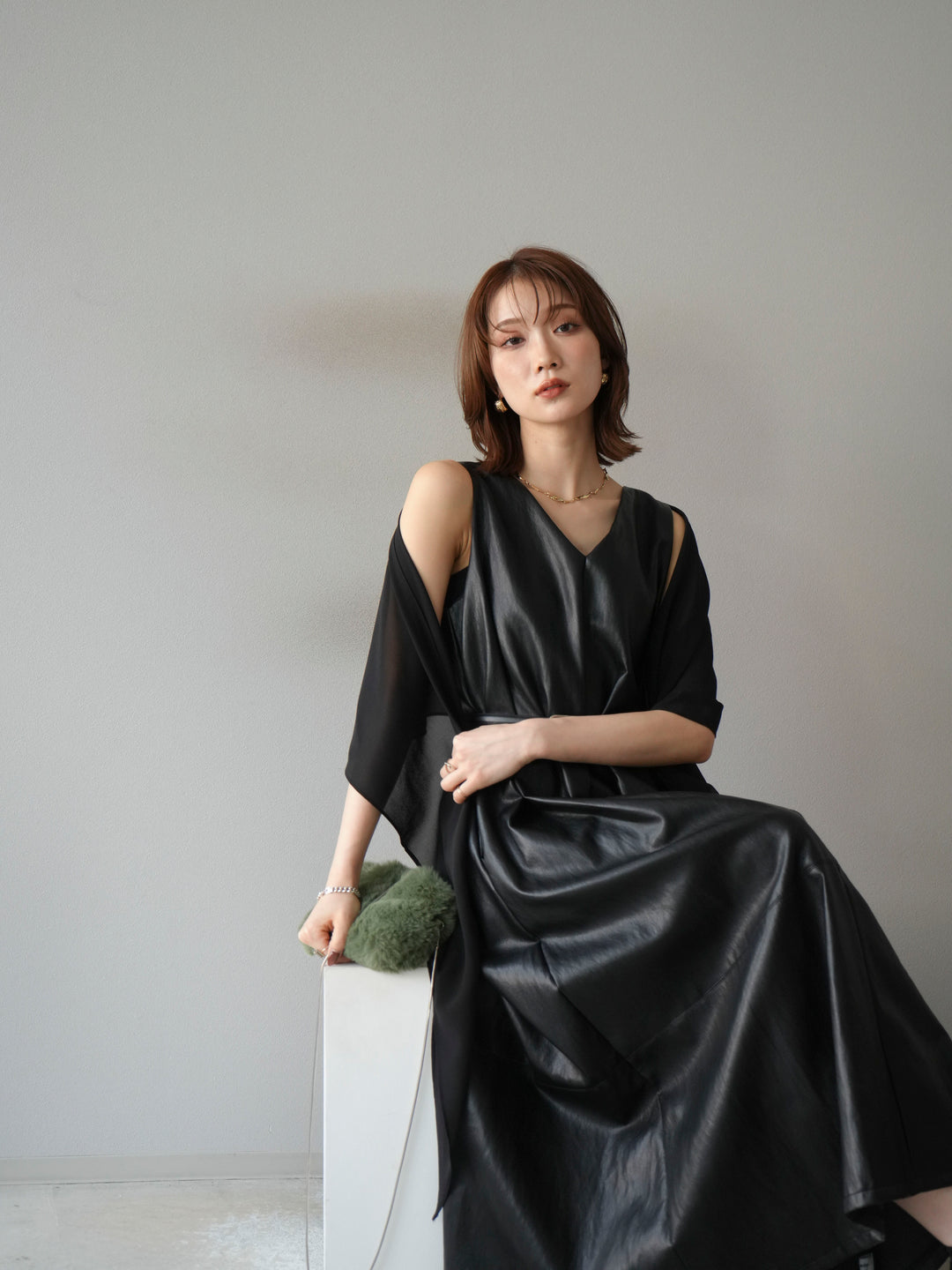 [予約]レザーAラインワンピース/ブラック