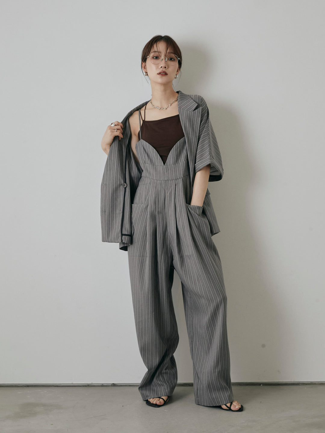 [予約]ヘリンボーンストライプサロペット/チャコール