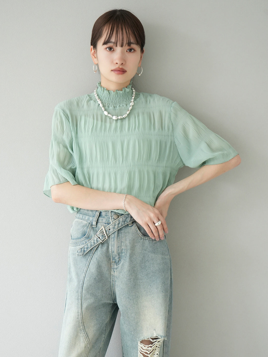 [Pre-order] Shirring Chiffon Half Sleeve Blouse/Mint