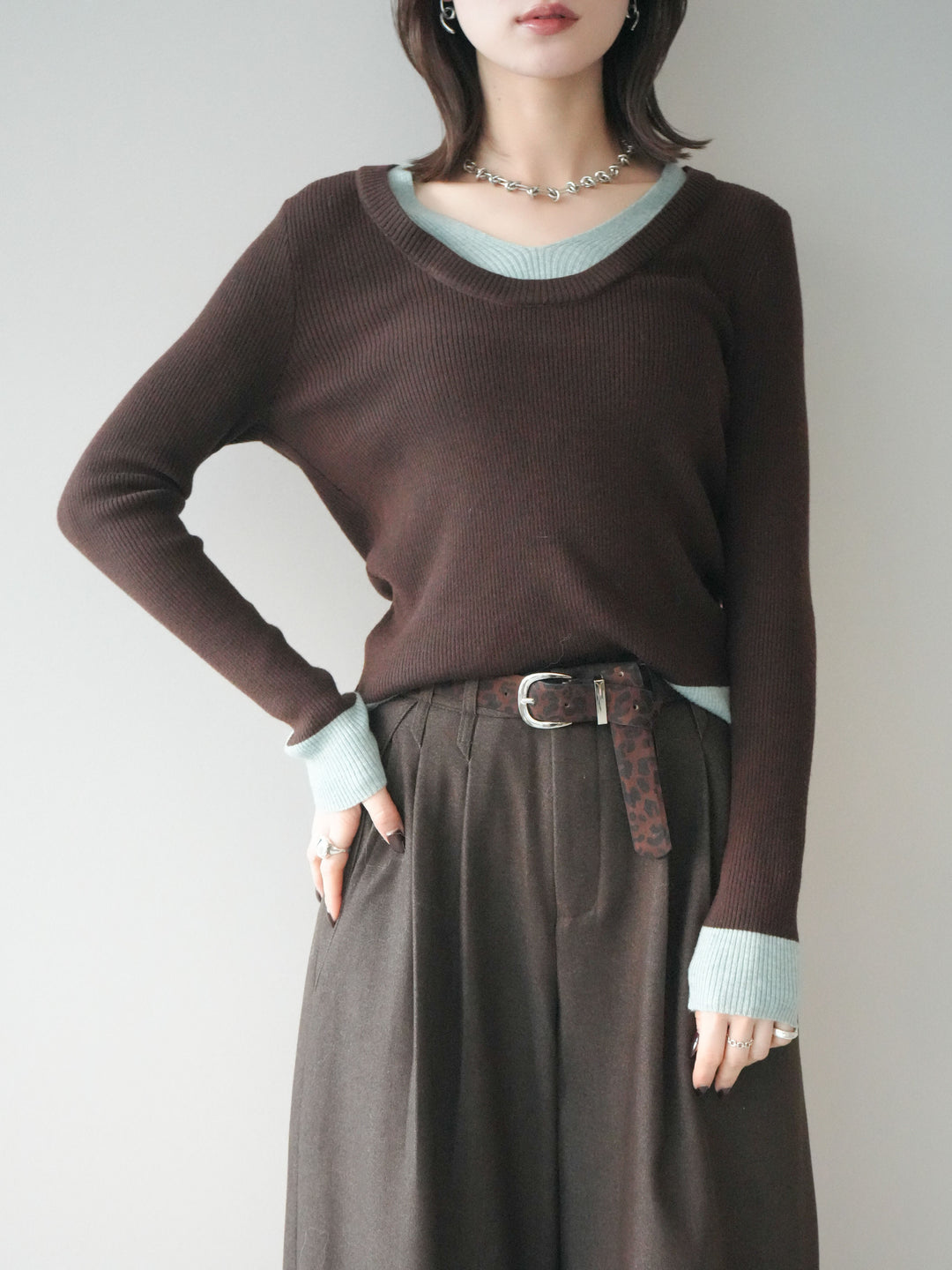 [予約]Uネック配色レイヤードリブニットトップス/brown
