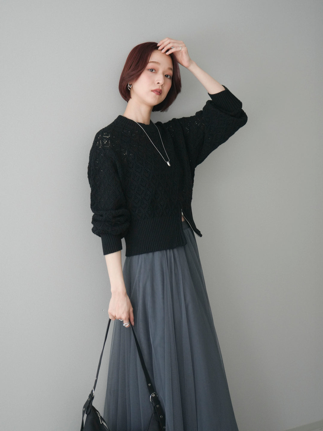 [予約]透かし編みフロントジップスリットニットプルオーバー/black