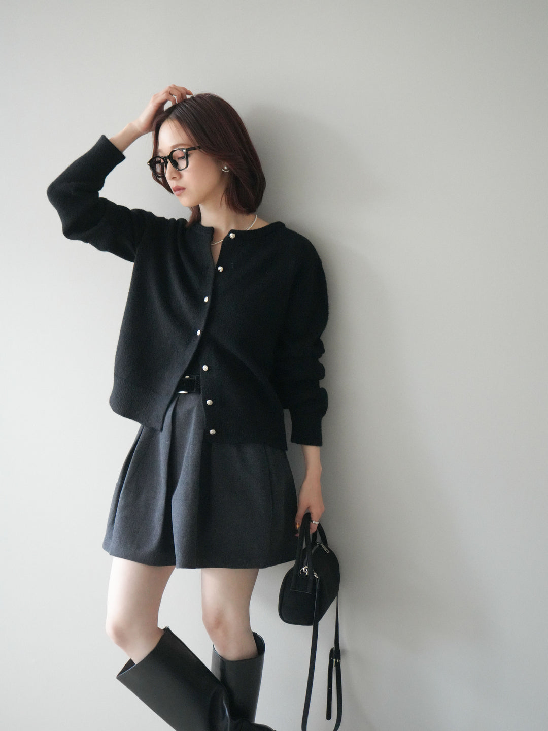 [SET]アンティークボタンニットカーディガン+ベルト付きタックミニスカート(2set)