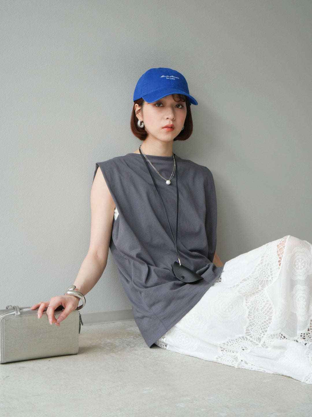 【預購】肩部褶皺法式袖套頭衫/黑色