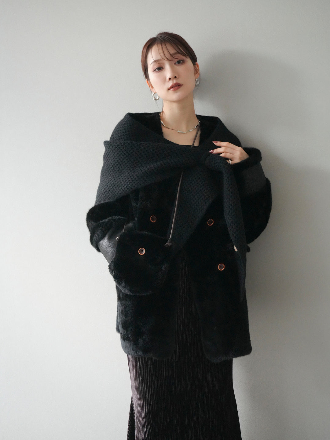 [SET]バッグ付エコファーノーカラーコート+選べるアクセセット(2set)