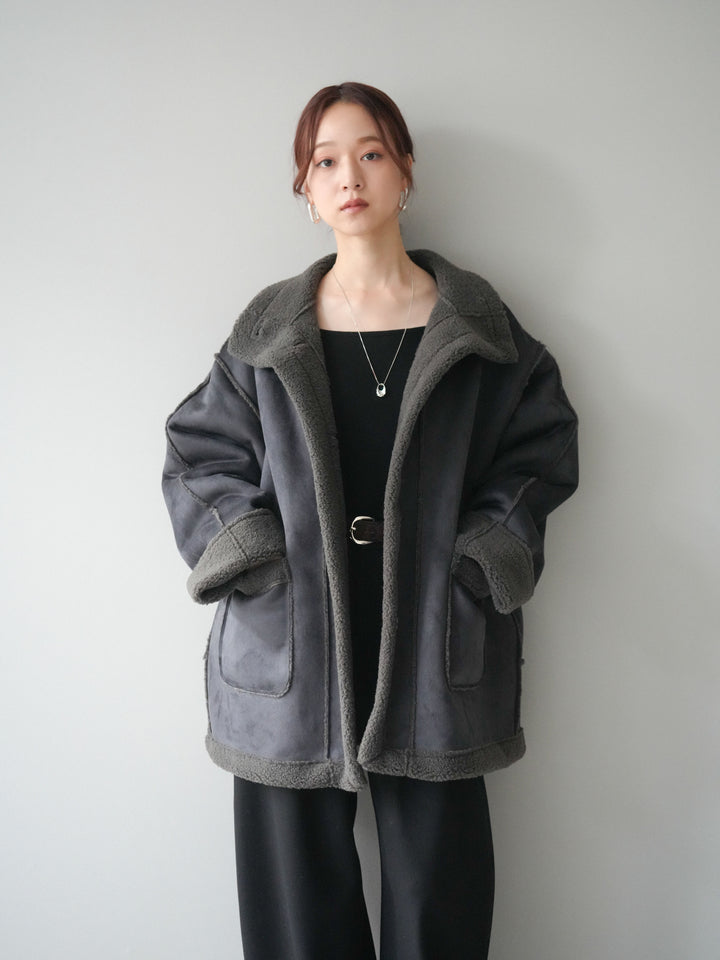 [SET]スタンドネックフェイクムートンミディアムコート+カップ付きバッククロスキャミソール(2set)