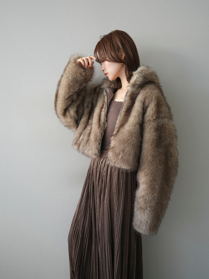 [予約]フェイクファーショートZIPジャケット/brownmix