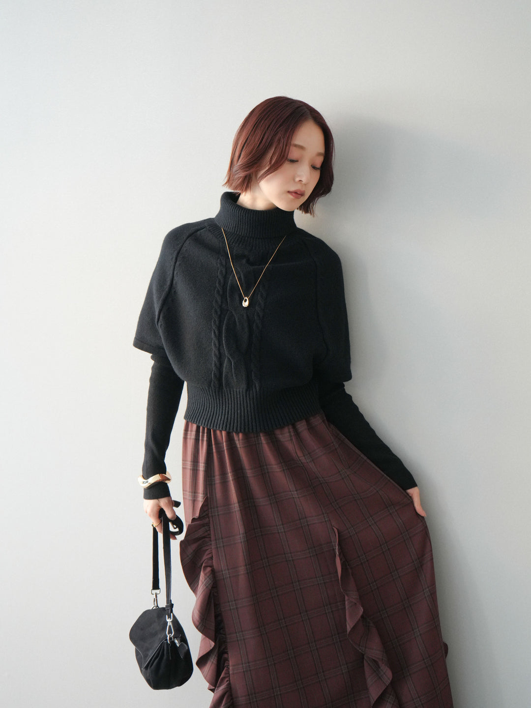 [予約]ケーブル編みタートルハーフスリーブニットアンサンブル/black