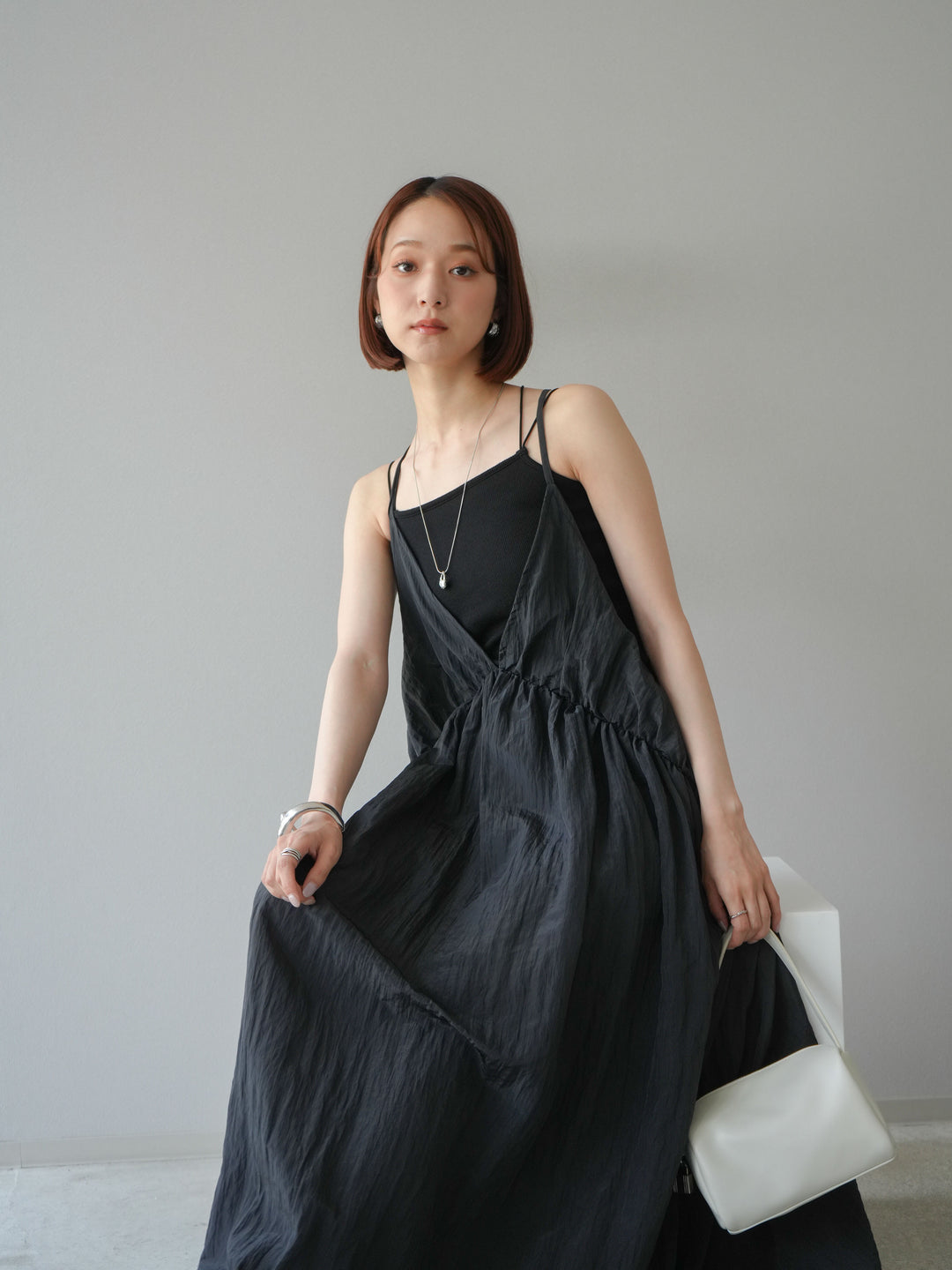 [予約]シボ加工シャイニーキャミワンピース/ブラック