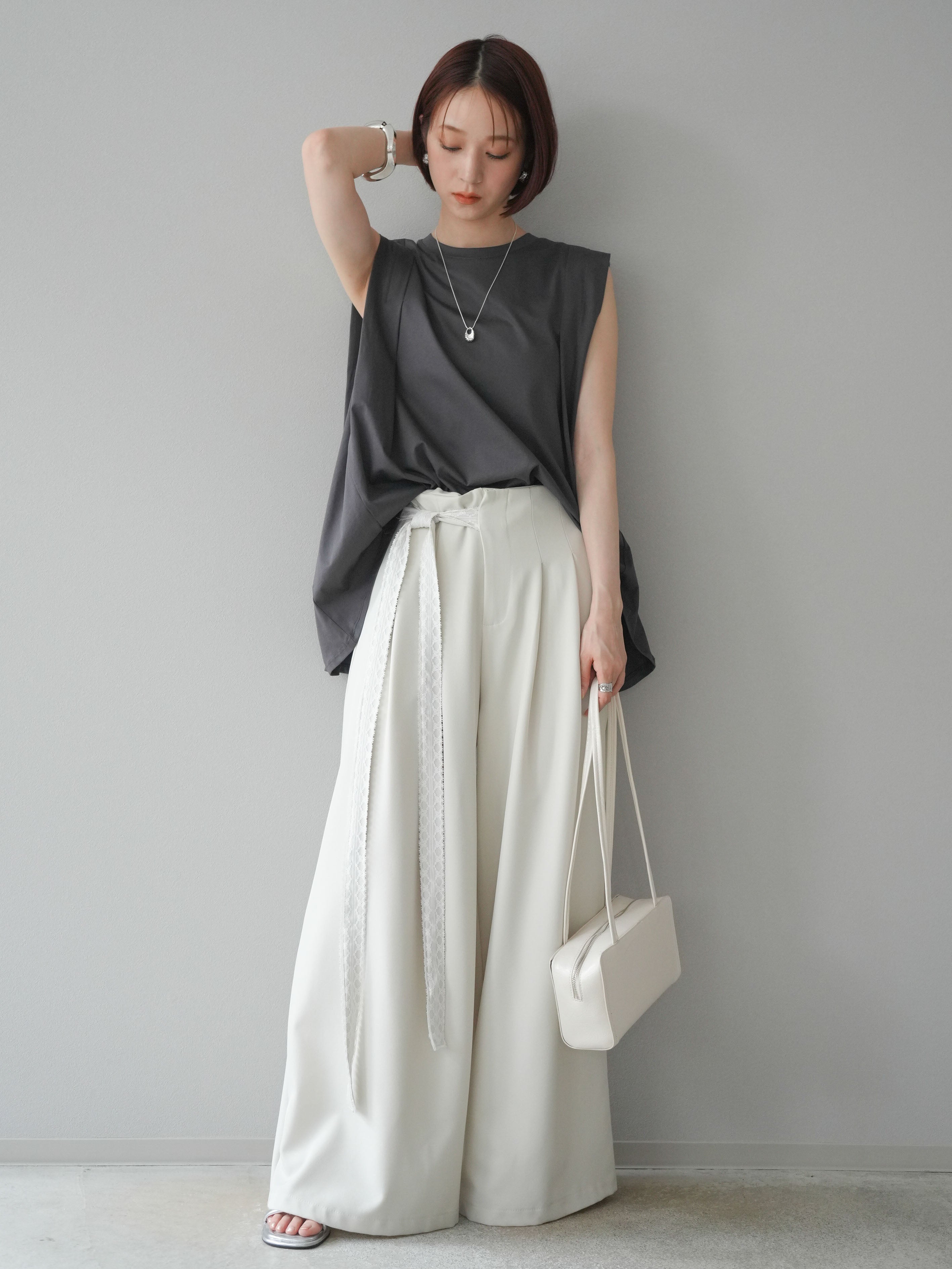 予約]ドライタッチタックショルダープルオーバー/チャコール