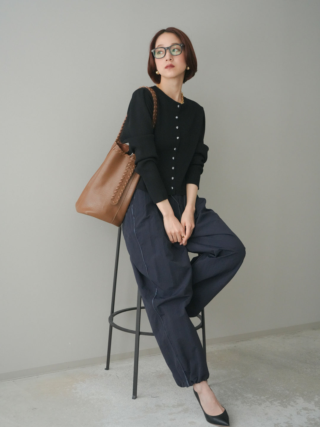 [SET]クリアボタンタックニットカーディガン+ドロストサイドラインナイロンパンツ(2set)