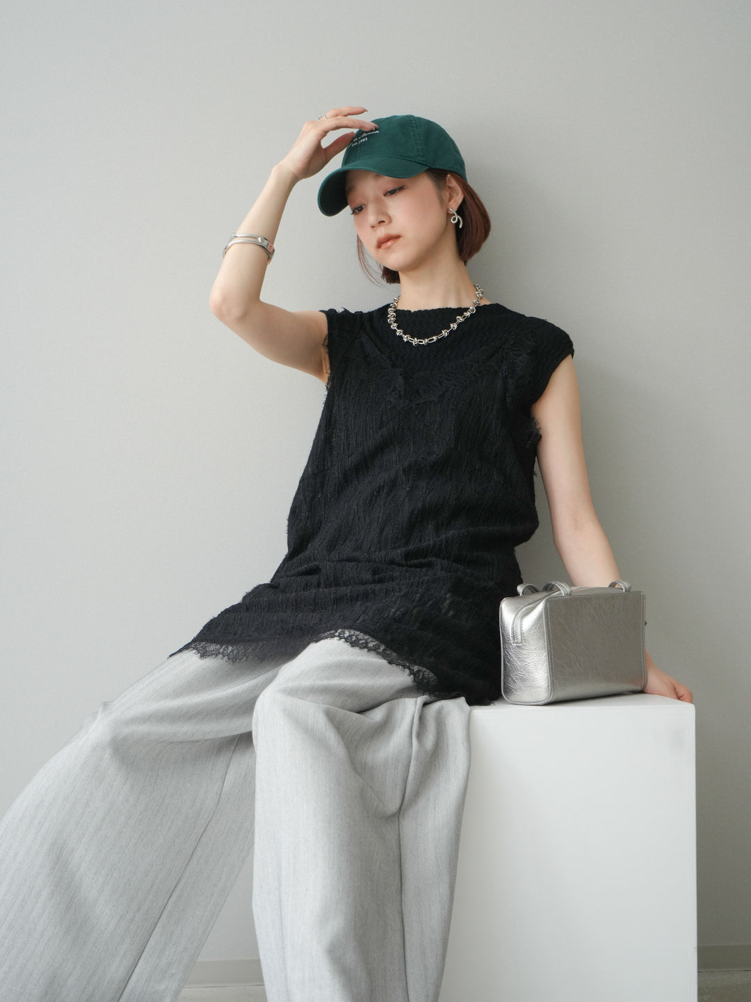 [予約]レース切替ジャガードニットロングキャミソール/black