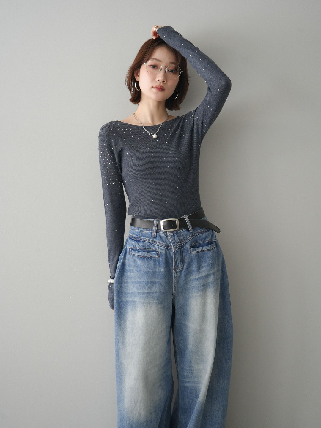 【預購】亮片透視針織上衣 / 灰色