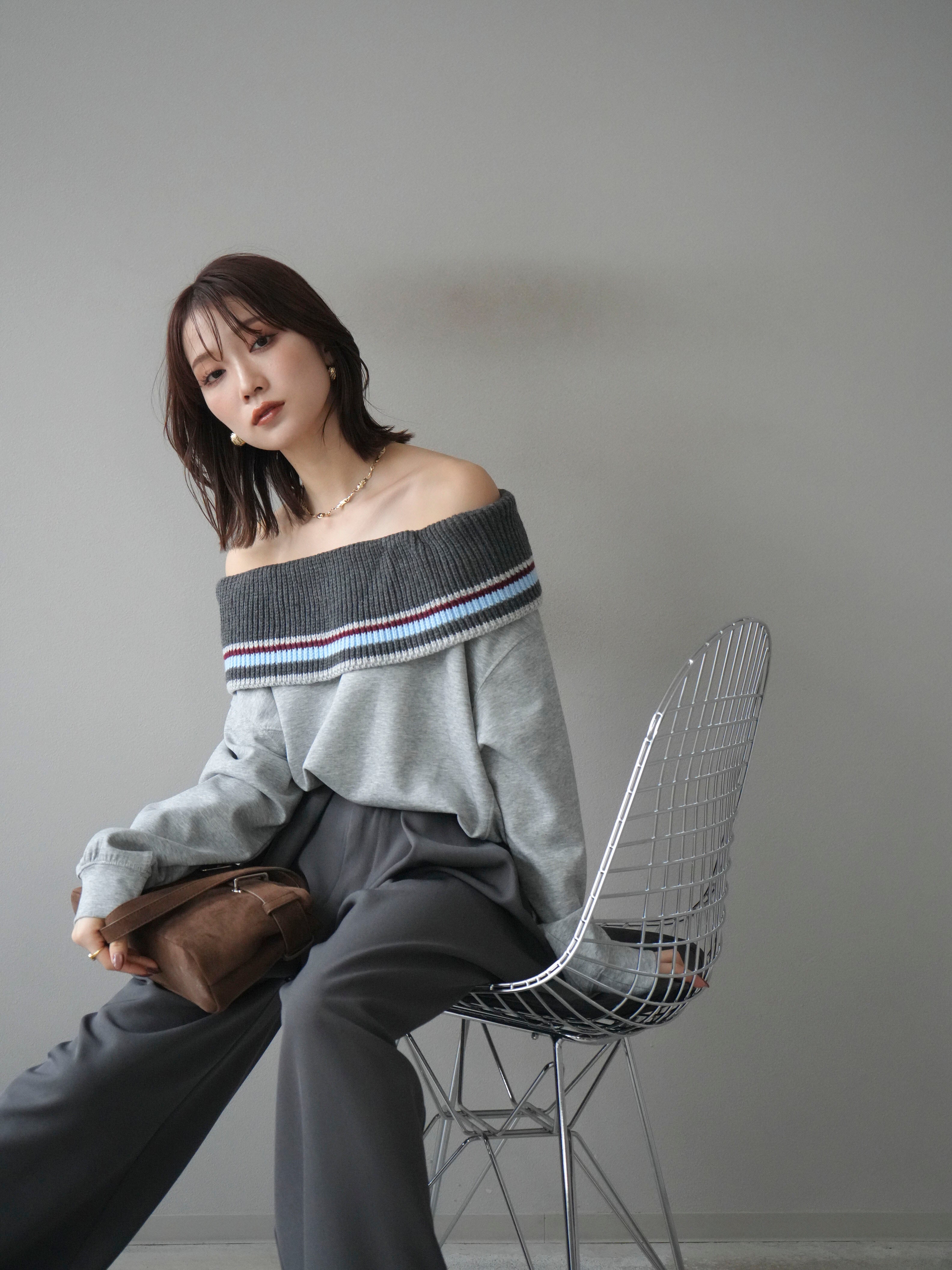 予約]ボーダーニットオフショルダーxスウェットプルオーバー/gray – Lumier