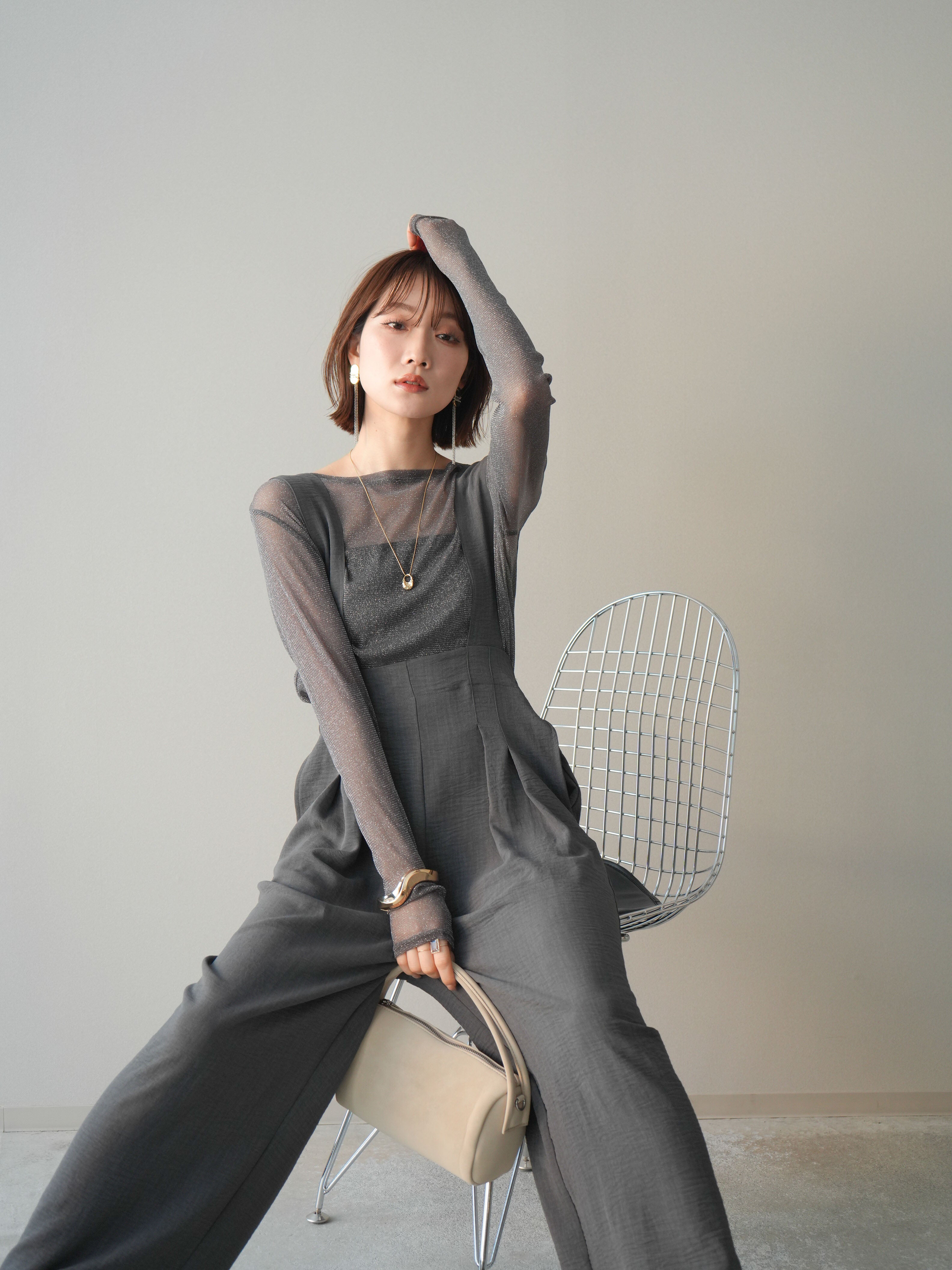 予約]シボ加工ハイウエストタックサロペット/charcoal – Lumier