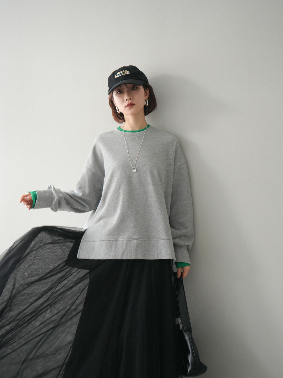 [SET]配色レイヤードデザインスエットプルオーバー+チュールボリュームスカート(2set)