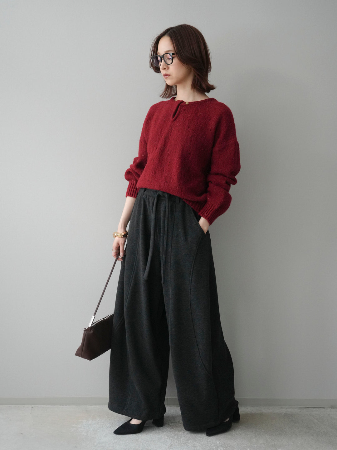 [SET]ツイストネックラメネップヤーンニットプルオーバー+ウエストベルトカーブラインスエットパンツ(2set)