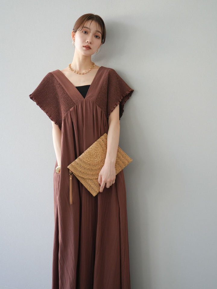 【預購】褶皺V領洋裝/棕色