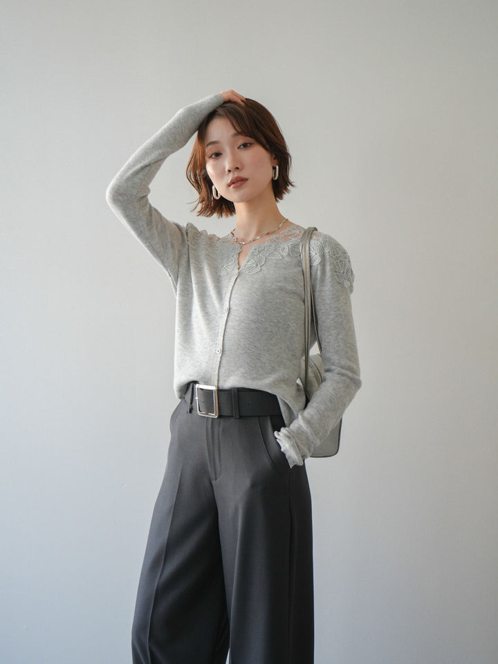 【套裝】肩部蕾絲針織開襟衫+銀色搭扣垂褶闊腿褲（兩件套）