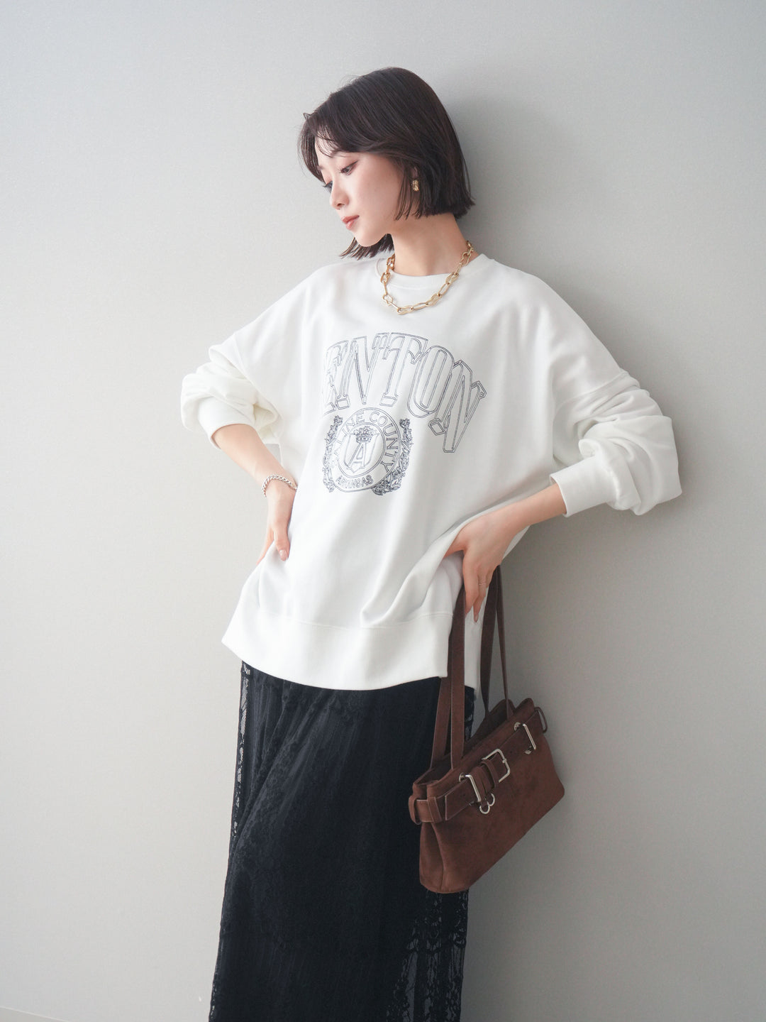 [SET]カレッジロゴ刺繍BIGスウェットプルオーバー+裏プリーツ総レースロングスカート(2set)