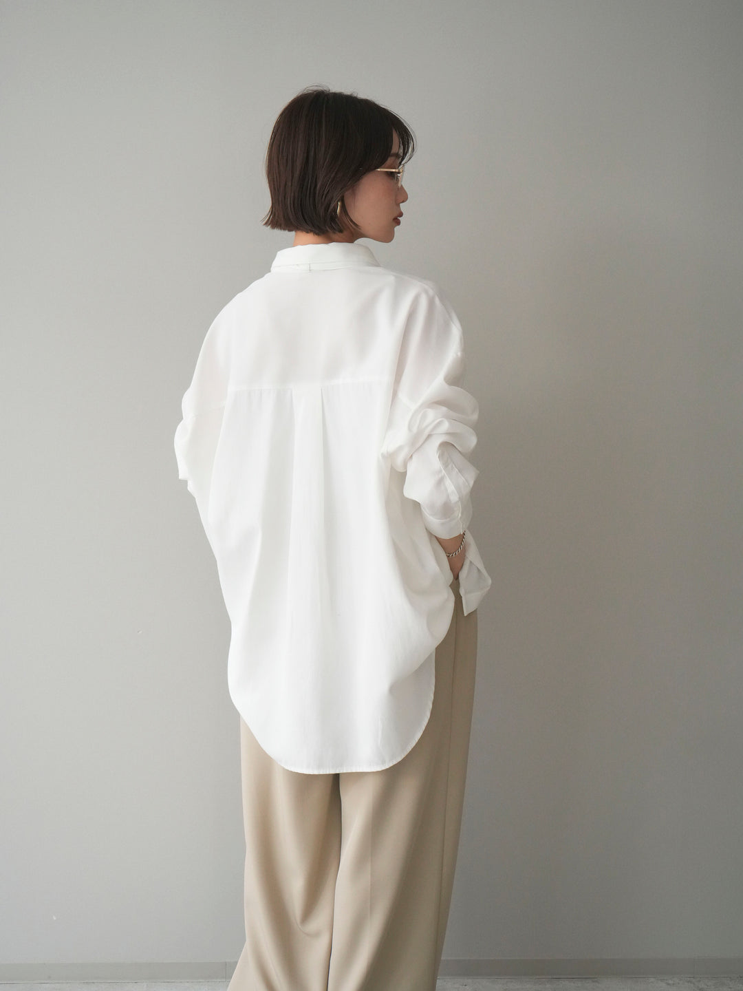 [予約]コットンライクボウタイオーバーシャツ/offwhite