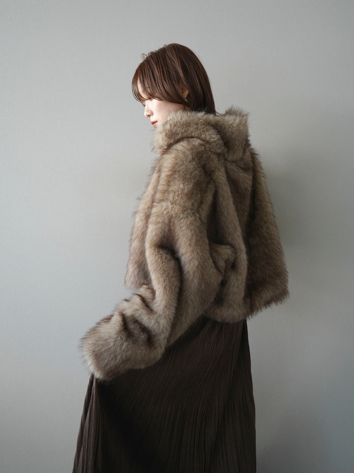 [予約]フェイクファーショートZIPジャケット/brownmix