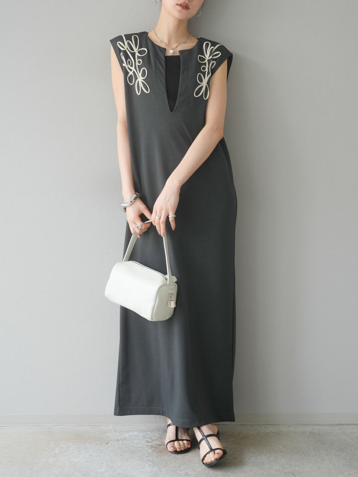 [予約]ライトポンチコード刺繍ワンピース/チャコール