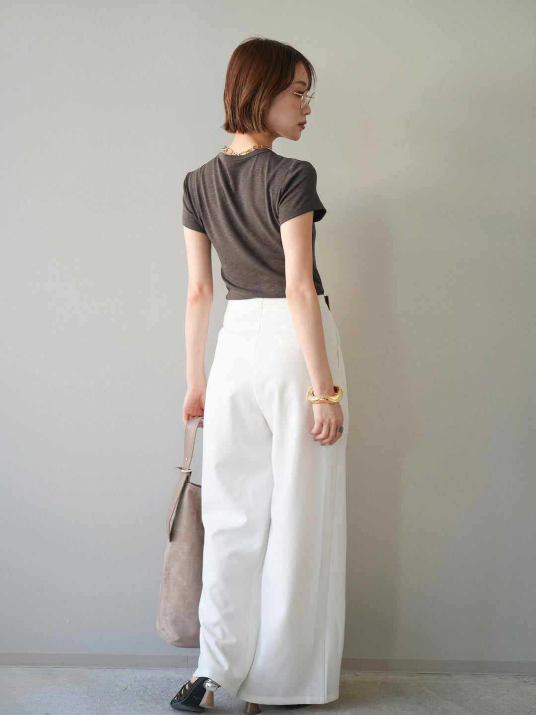 【套裝】狗狗緊身T卹+不對稱皮帶束口寬褲（兩件套）