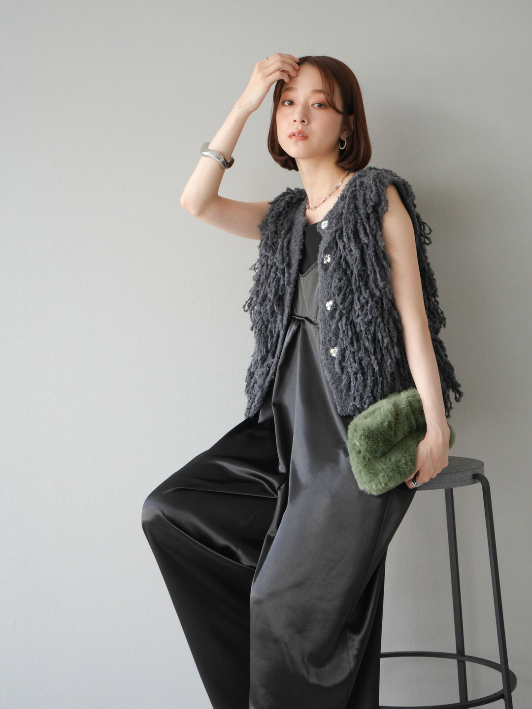 [予約]フリンジループニットベスト/チャコール