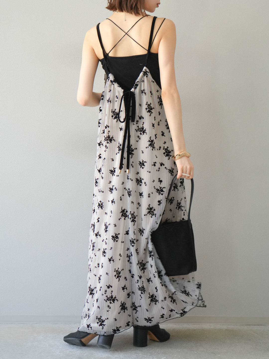 [SET]フロッキーチュールレイヤードベロアキャミワンピース+カップ付きバッククロスキャミソール(2set)