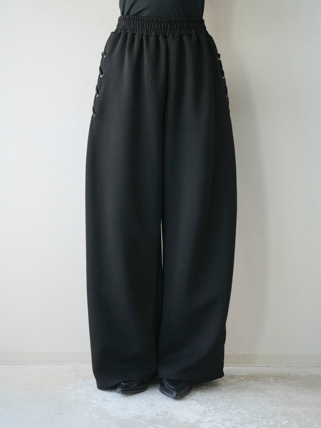[予約]サイドレースアップスウェットワイドパンツ/ブラック