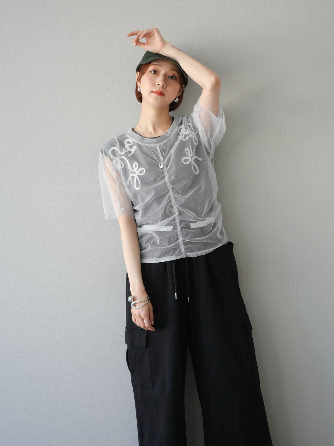 [SET]ラメチュールシャーリングプルオーバー+コード刺繍フレンチスリーブTシャツ(2set)