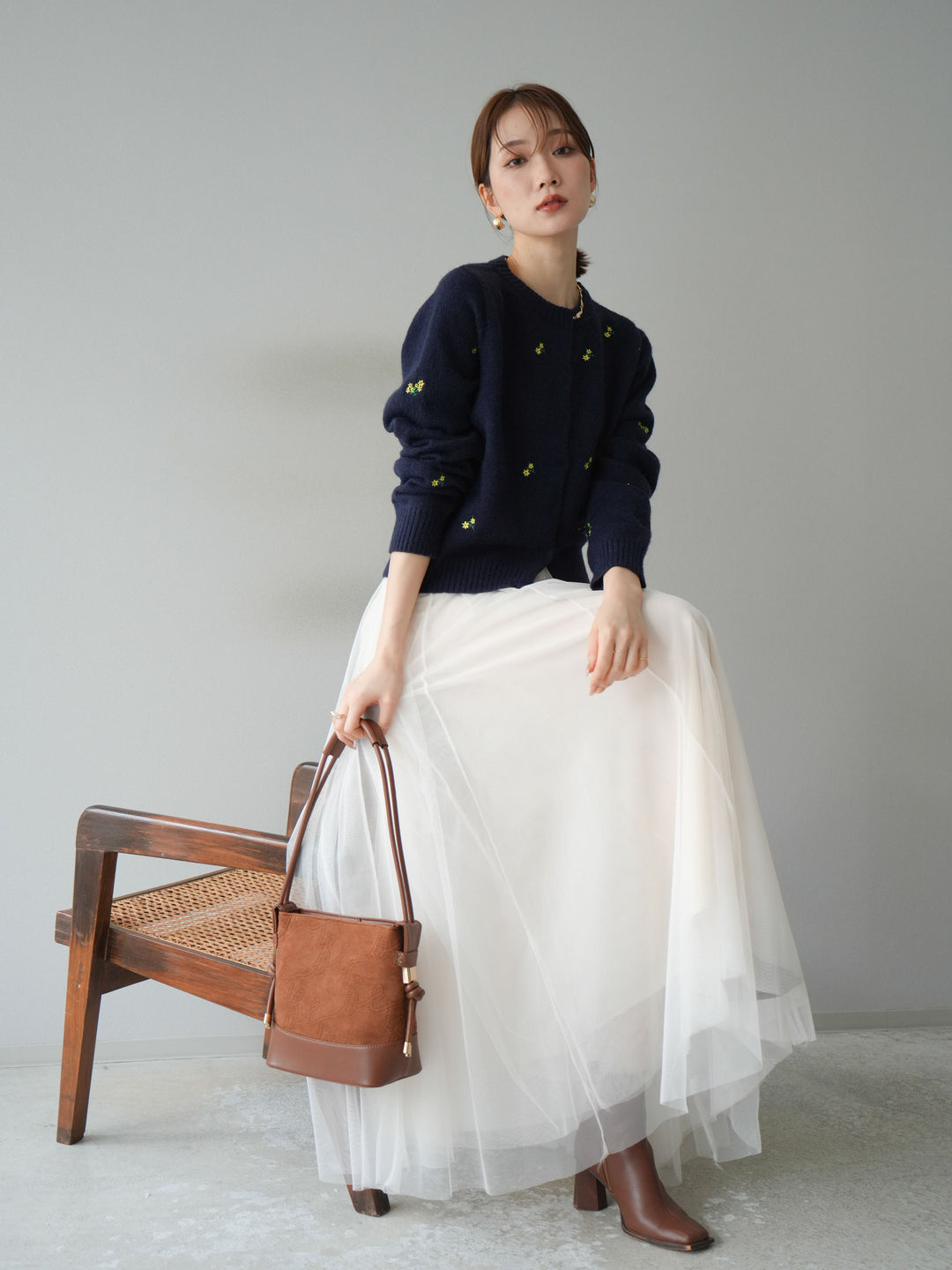 [SET]フラワー刺繍ニットカーディガン+チュールボリュームスカート(2set)